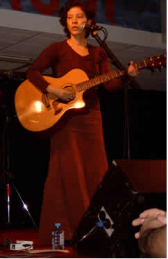 Mia Doi Todd